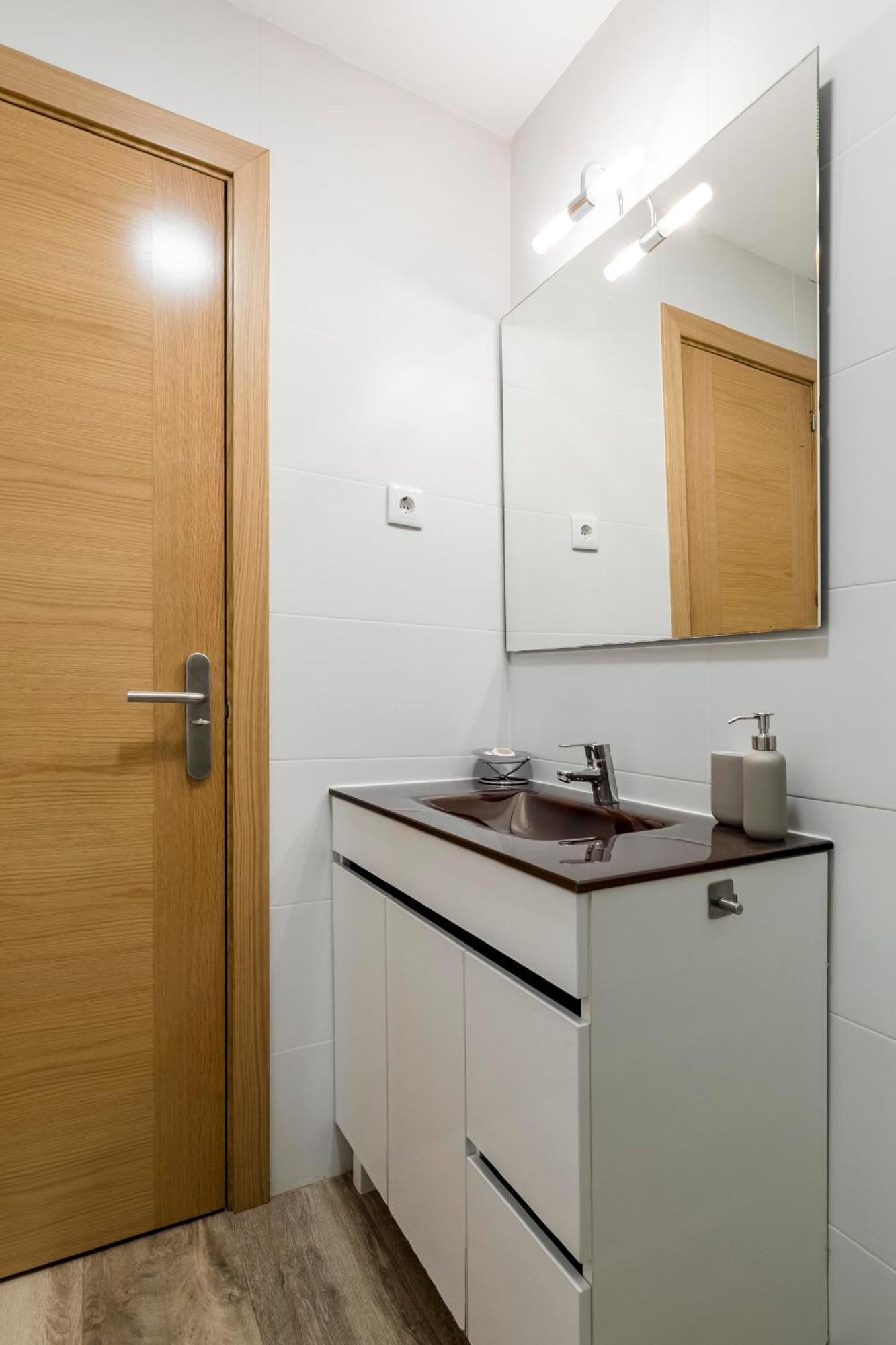 Charming Madrid Numancia Apartment Exterior photo